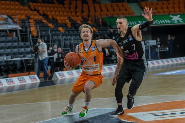 比如申京的 比如申京的