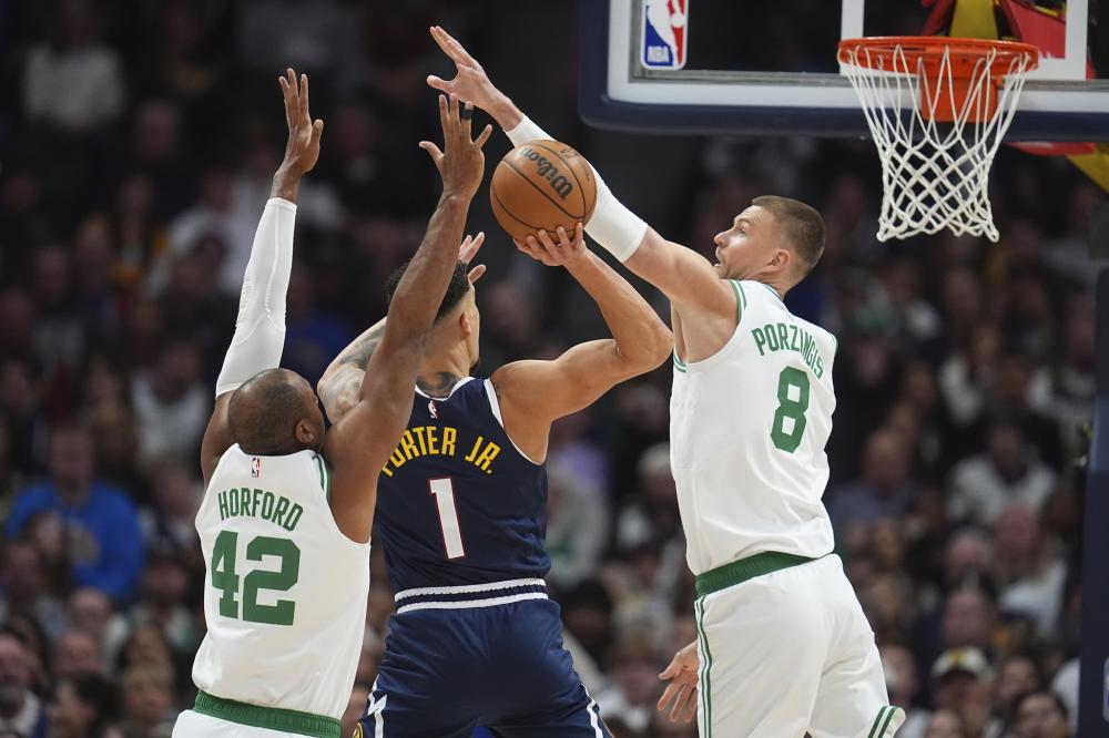 与球星表演 与球星表演