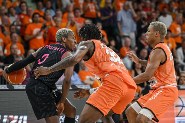 申京拿下全 申京拿下全